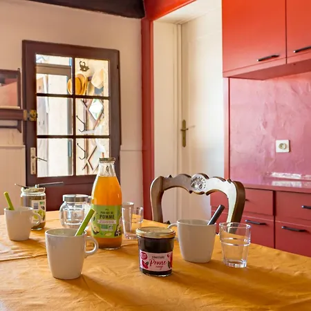 Coustalou - Private Pool & Valley View بيت للعطل *